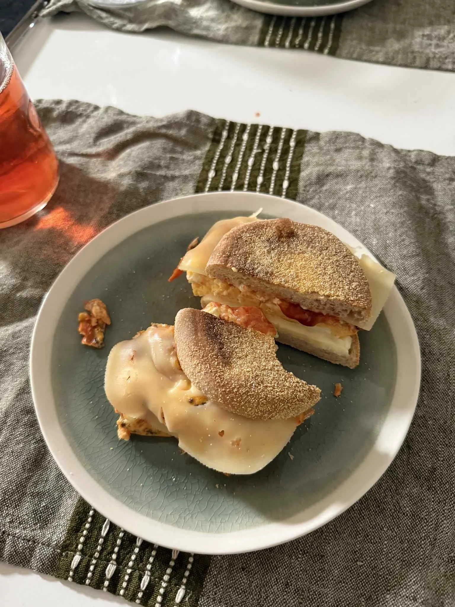 Angol muffinos reggeli
