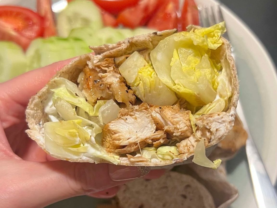 Cézár salátás csirkés wrap