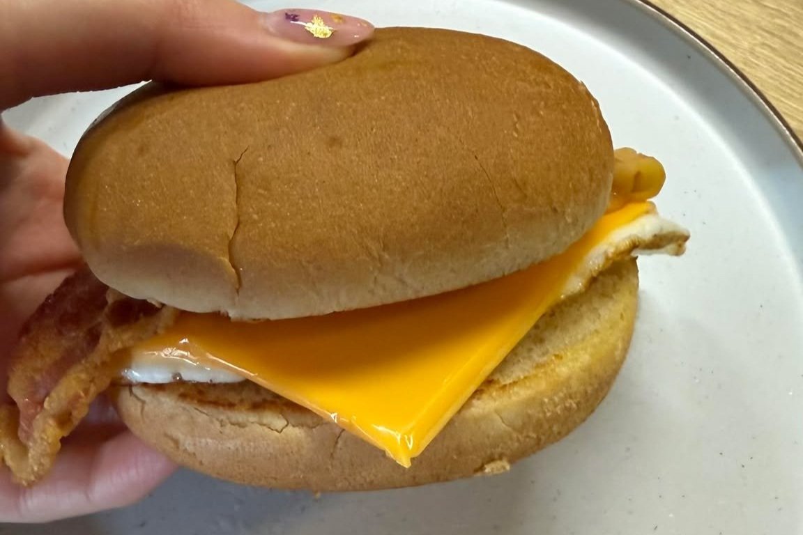 Házi tojásos baconos Mcmuffin