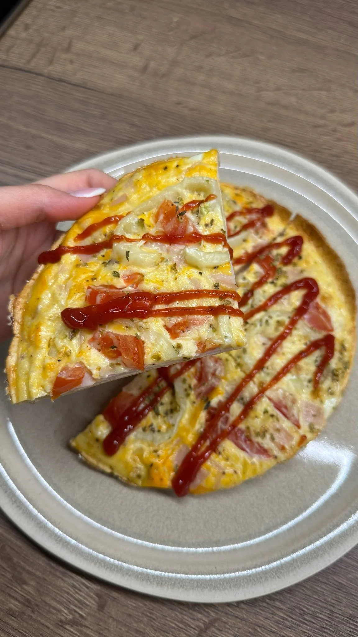 Reggeli tortilla pizza